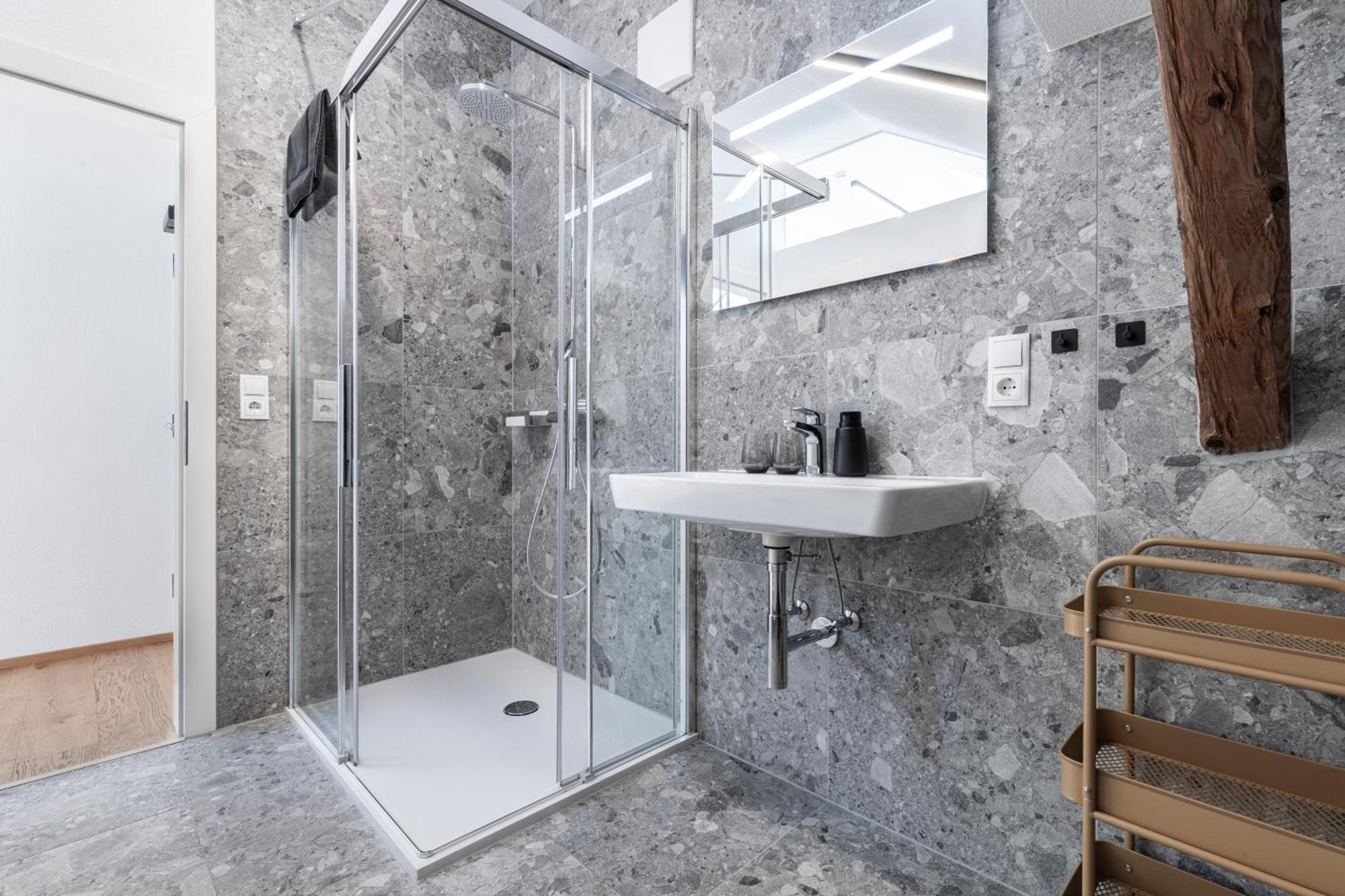 Kiechls Homebase - Adults Only Тарренц Номер фото