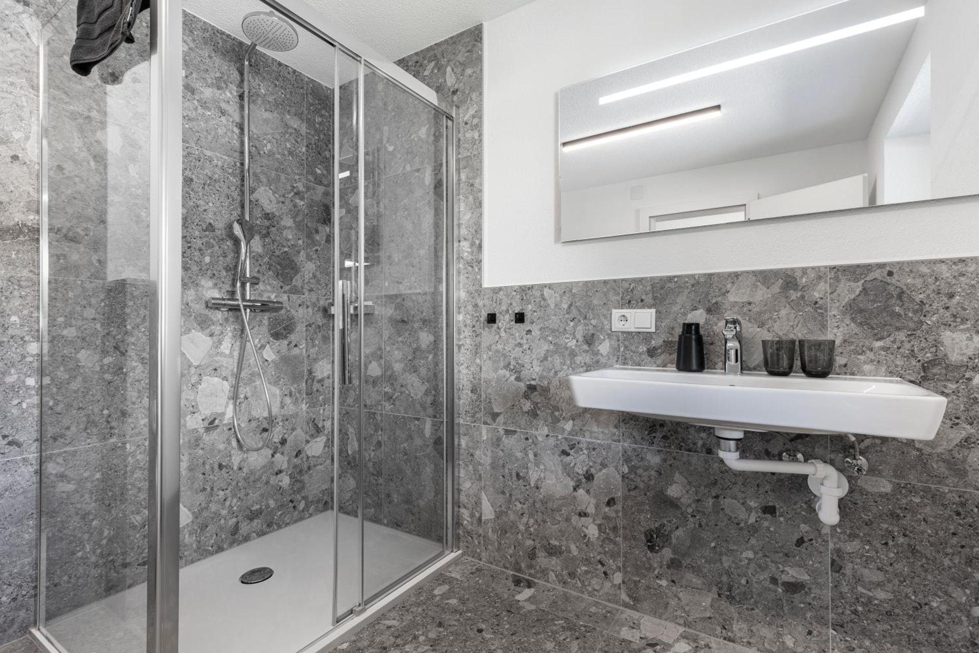 Kiechls Homebase - Adults Only Тарренц Номер фото